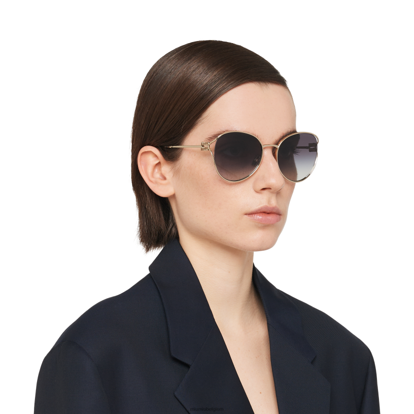 Miu Miu gradiënt rokerige grijze lenzenlogo zonnebril N8F6L1290 accessoires