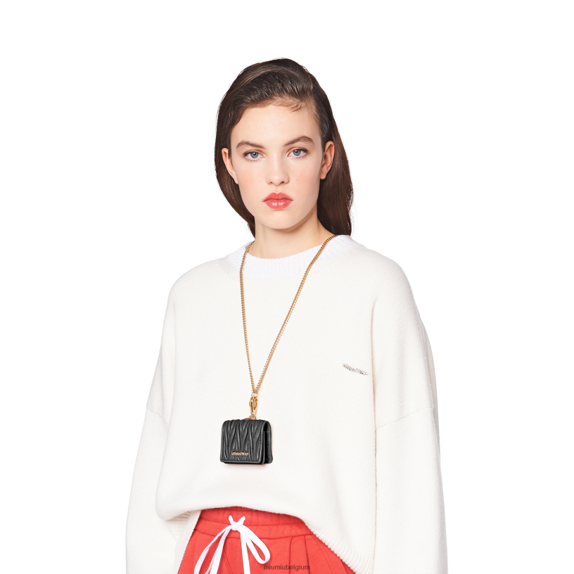Miu Miu zwartmatelasse nappa lederen airpods pro case N8F6L1097 accessoires