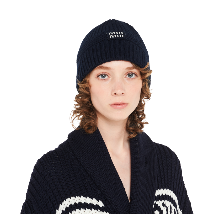 Miu Miu marinegebreide muts N8F6L1196 accessoires