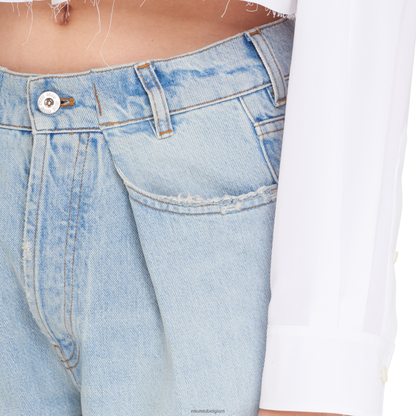 Miu Miu lichtblauwspijkerbroek N8F6L995 klaar om te dragen