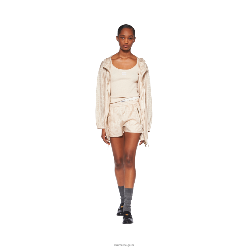 Miu Miu woestijnbeigenylon short met logo N8F6L942 klaar om te dragen