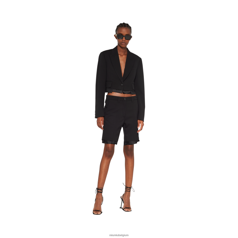 Miu Miu zwartbermuda van graan de poudre N8F6L977 klaar om te dragen