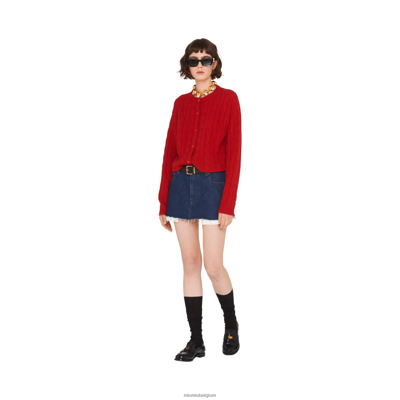 Miu Miu roodkasjmier vest N8F6L811 klaar om te dragen