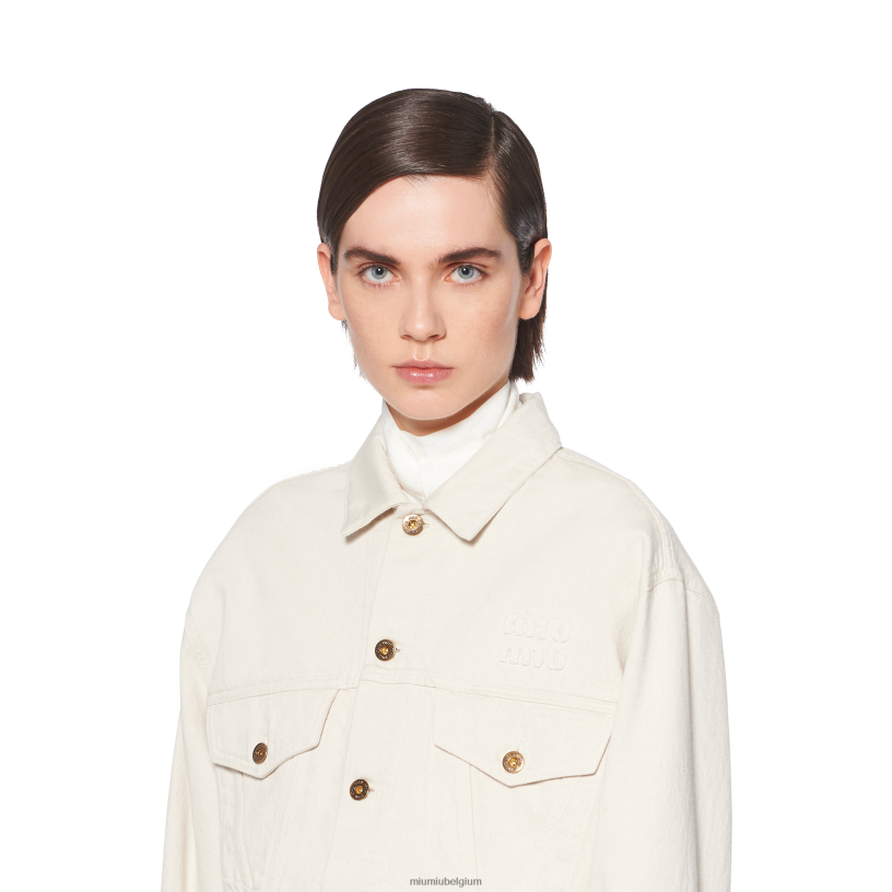 Miu Miu ecruspijkerjasje N8F6L456 klaar om te dragen