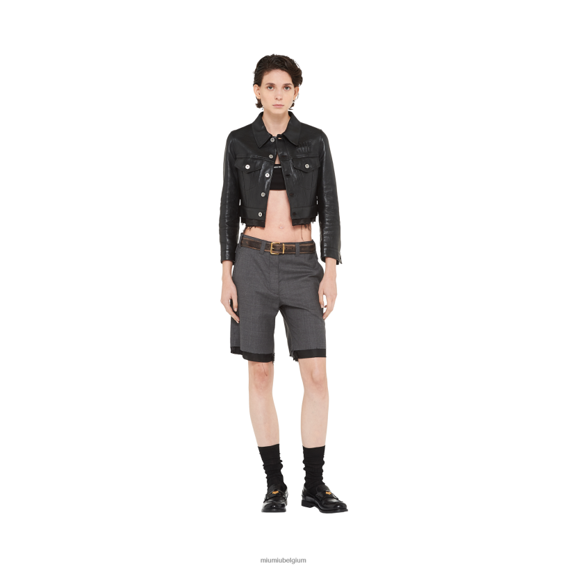 Miu Miu zwartleren jas N8F6L494 klaar om te dragen