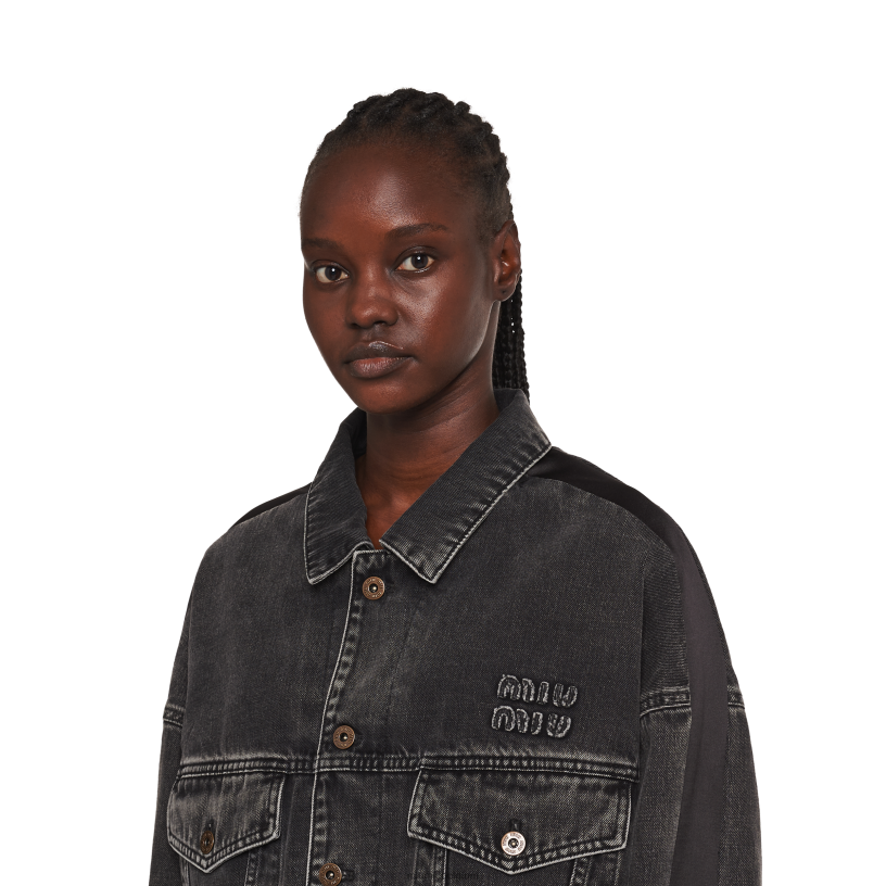 Miu Miu zwartspijkerbroek N8F6L488 klaar om te dragen