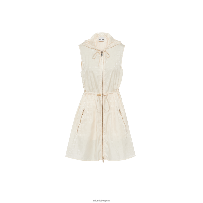 Miu Miu ivoornylon mini-jurk N8F6L357 klaar om te dragen