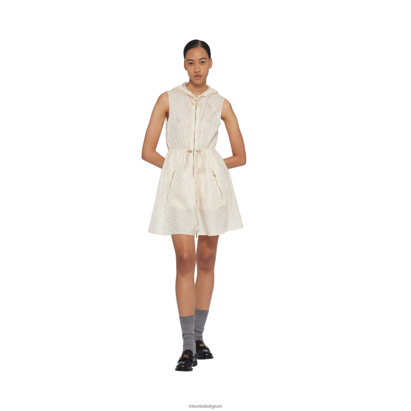 Miu Miu ivoornylon mini-jurk N8F6L357 klaar om te dragen