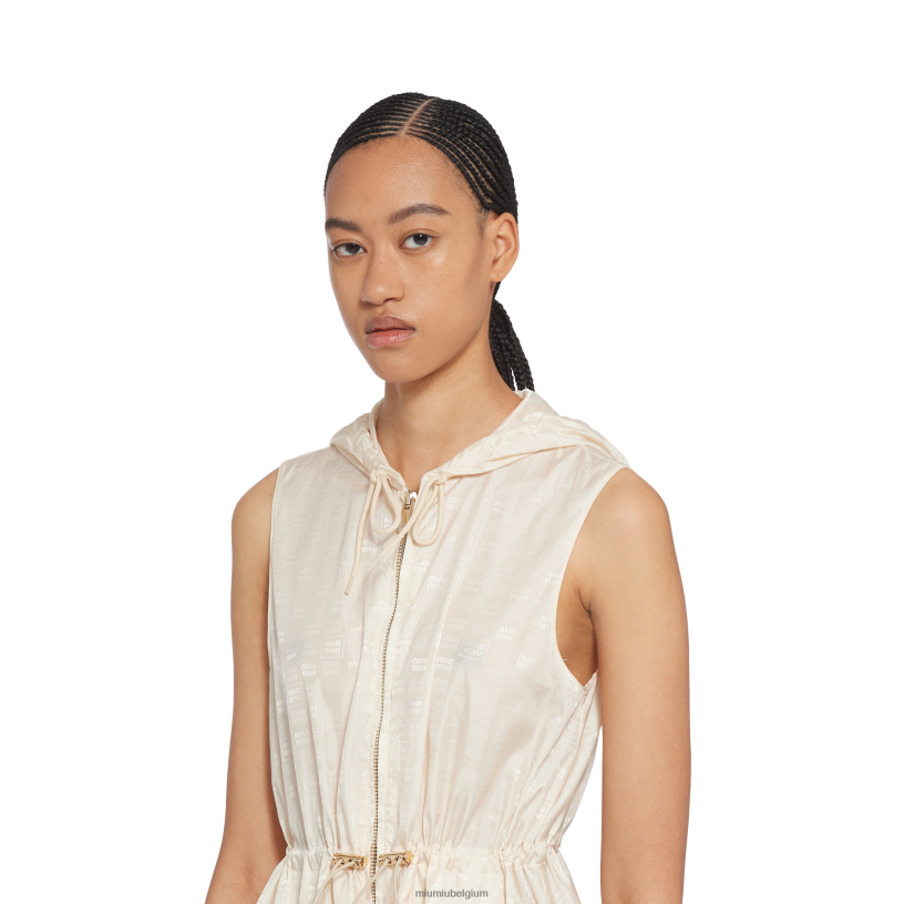 Miu Miu ivoornylon mini-jurk N8F6L357 klaar om te dragen