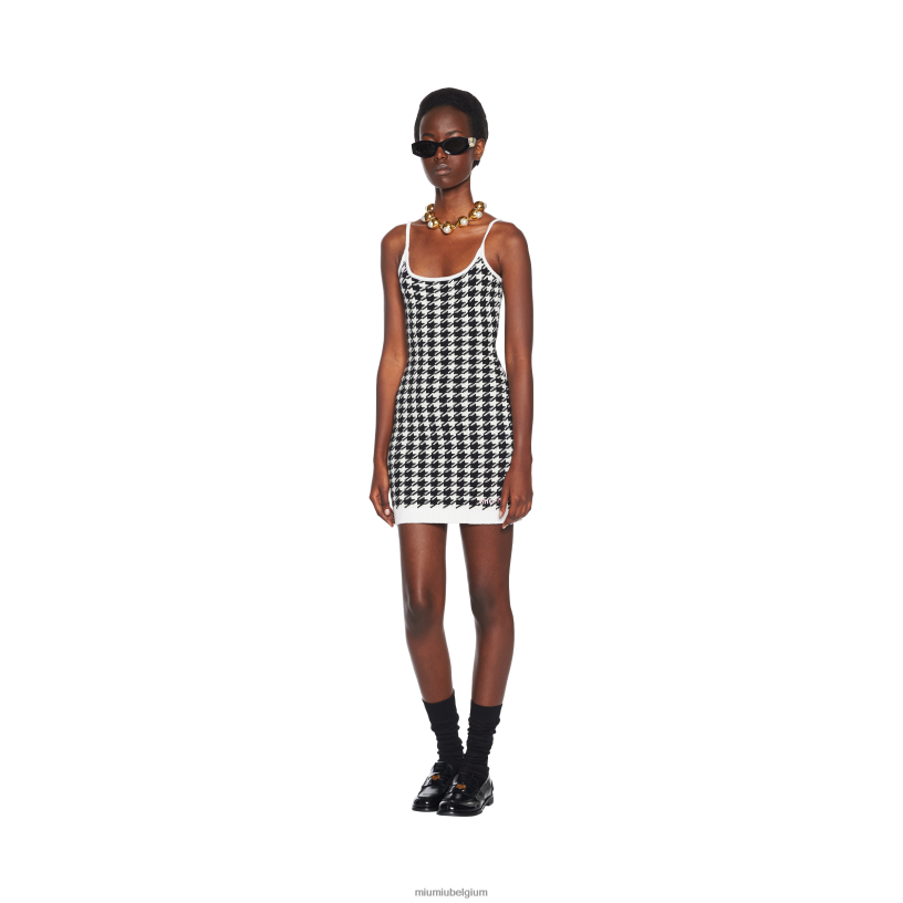 Miu Miu wit Zwartkasjmier jurk N8F6L428 klaar om te dragen