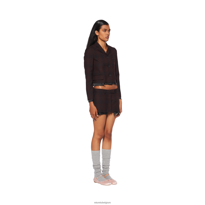 Miu Miu bordeauxgeruite minirok N8F6L897 klaar om te dragen