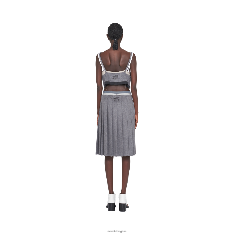 Miu Miu grijsvelours rok N8F6L847 klaar om te dragen