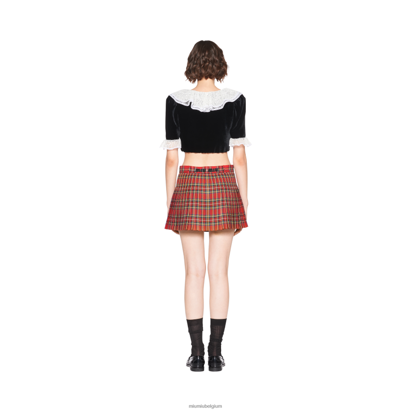 Miu Miu roodgeruite rok N8F6L919 klaar om te dragen