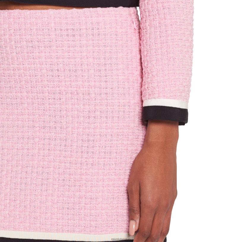 Miu Miu rozetweed minirok N8F6L917 klaar om te dragen