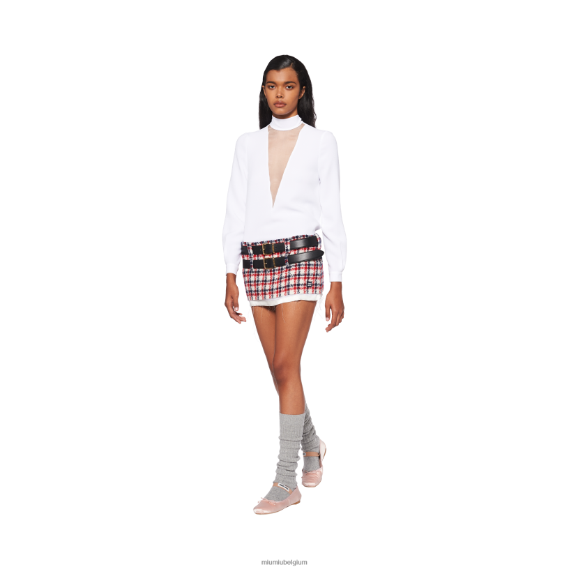 Miu Miu wit roodcheck tweed minirok N8F6L901 klaar om te dragen