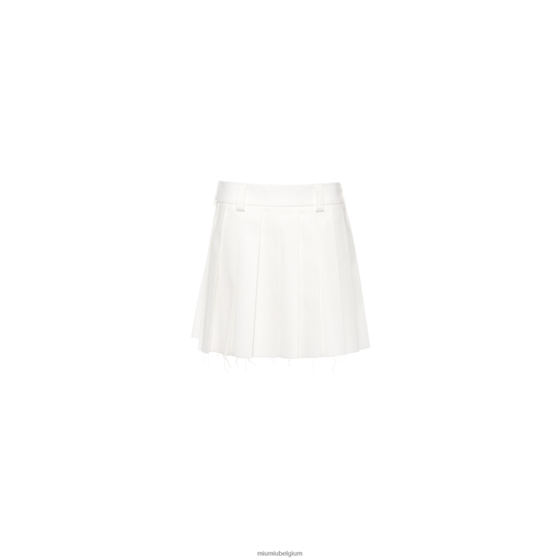 Miu Miu witgeplooide chino minirok N8F6L922 klaar om te dragen