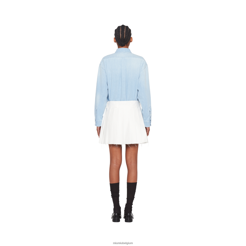 Miu Miu witgeplooide chino minirok N8F6L922 klaar om te dragen