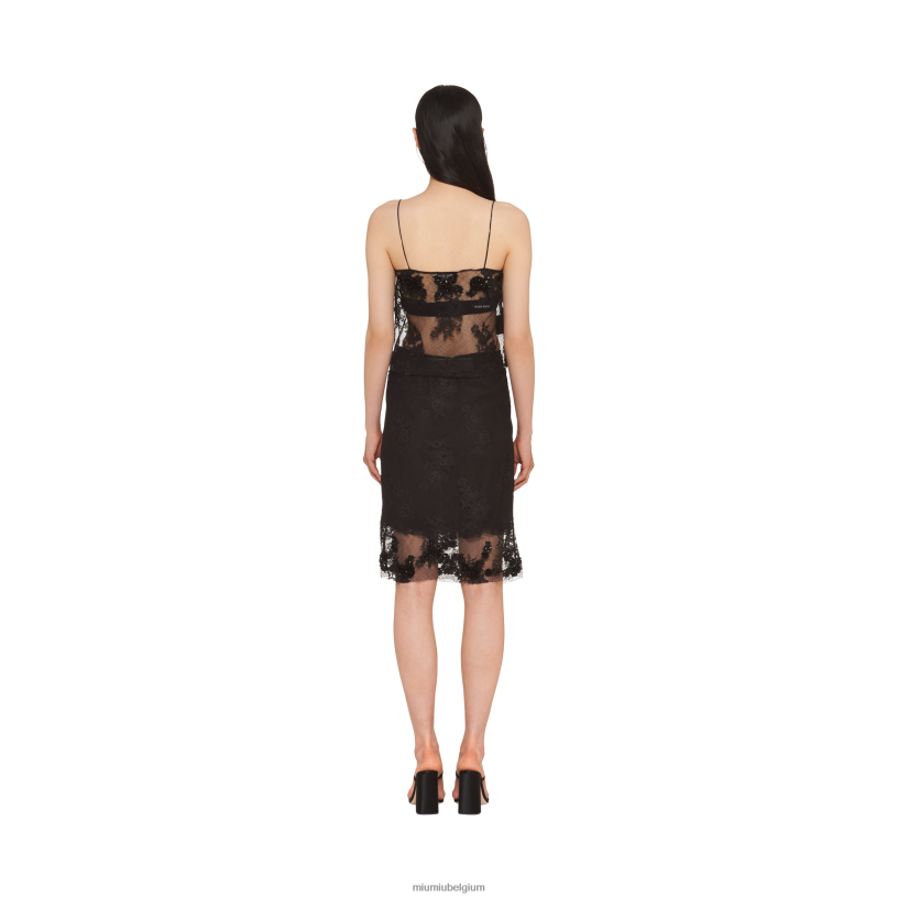 Miu Miu zwartgeborduurde kanten rok N8F6L881 klaar om te dragen