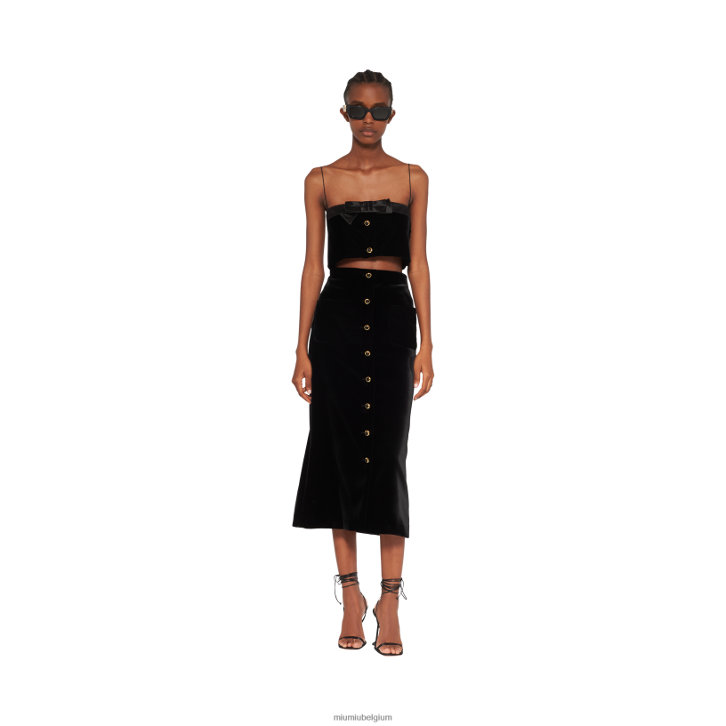 Miu Miu zwartlange fluwelen rok N8F6L882 klaar om te dragen