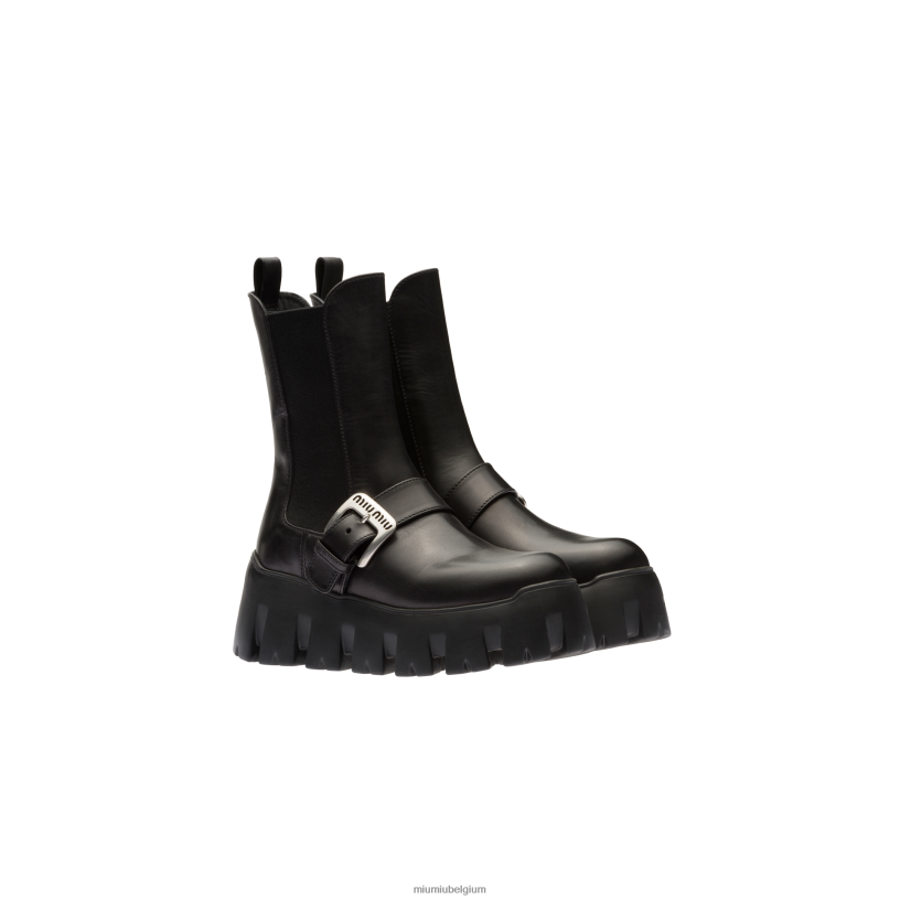 Miu Miu zwartleren laarsjes met riempje N8F6L340 schoenen