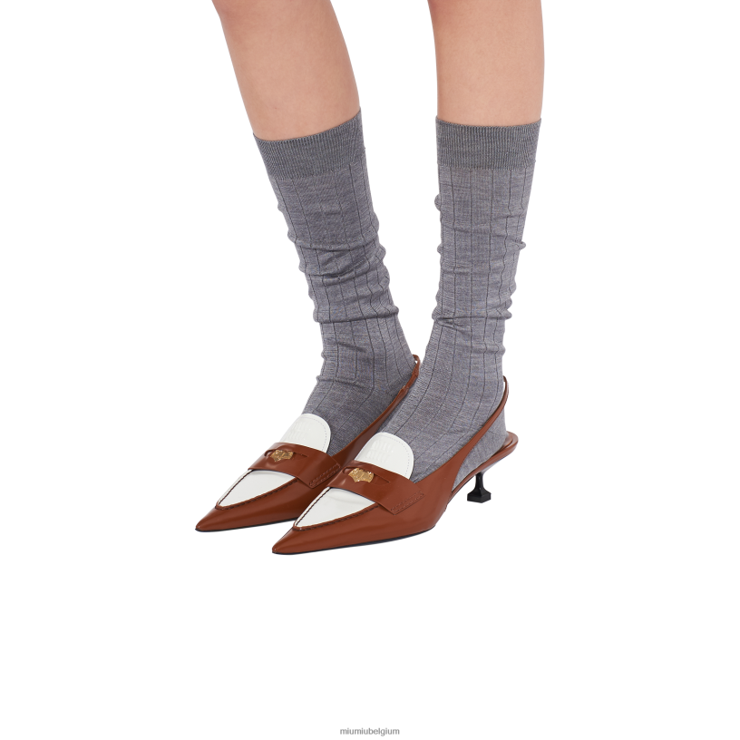 Miu Miu tabak/witleren pennyloafers met hak N8F6L318 schoenen