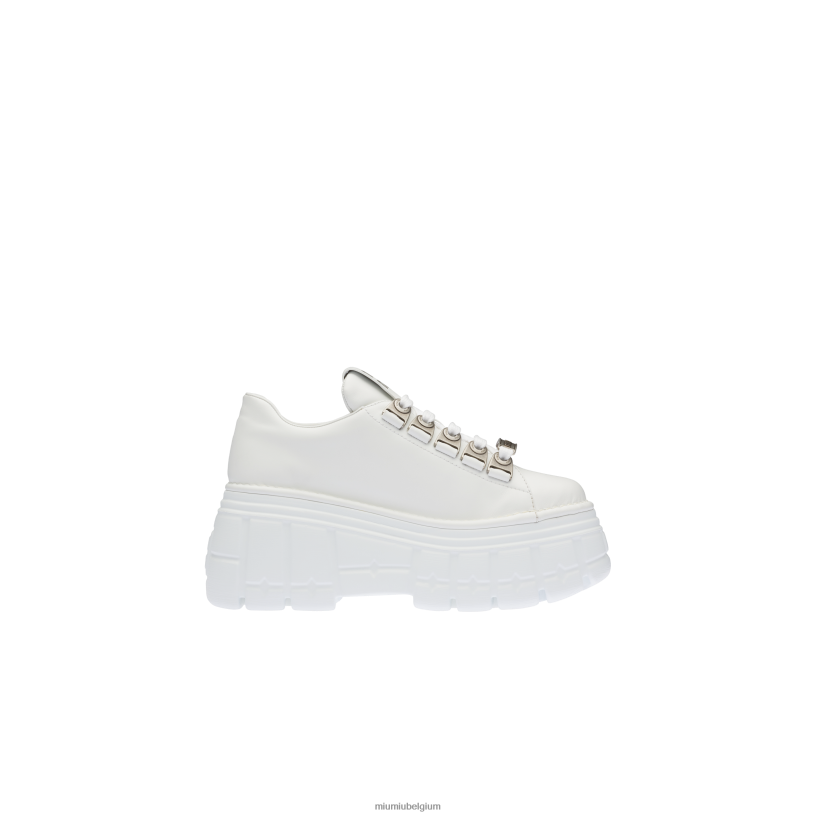 Miu Miu witleren veter derby schoenen N8F6L331 loafers en veterschoenen