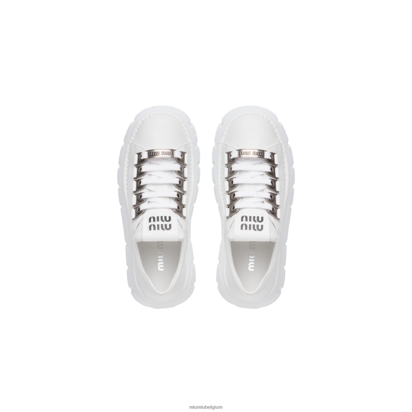 Miu Miu witleren veter derby schoenen N8F6L331 loafers en veterschoenen