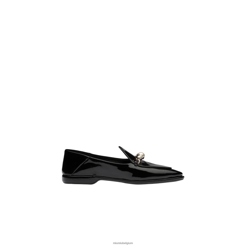 Miu Miu zwartloafers van lakleer N8F6L326 schoenen