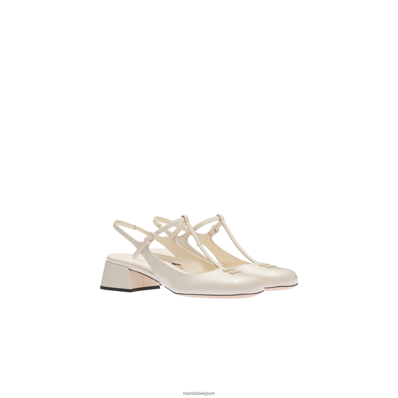 Miu Miu ivoorslingback pumps van lakleer N8F6L178 schoenen
