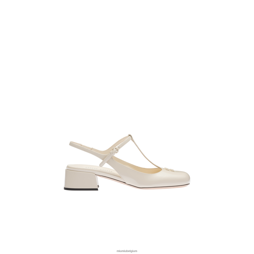 Miu Miu ivoorslingback pumps van lakleer N8F6L178 schoenen