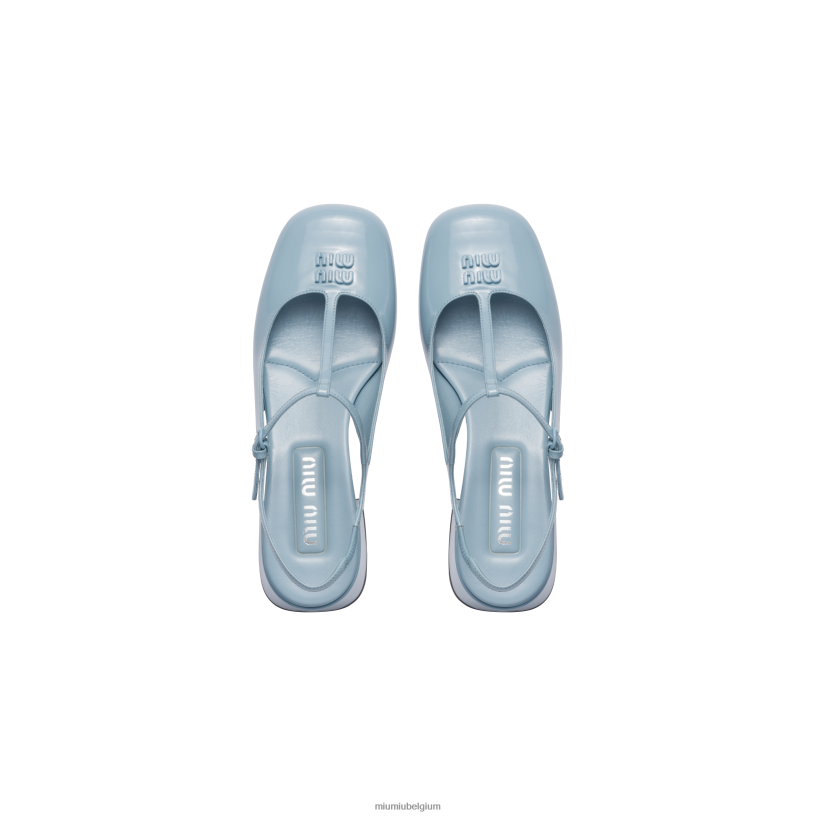 Miu Miu lichtblauwslingback pumps van lakleer N8F6L179 schoenen
