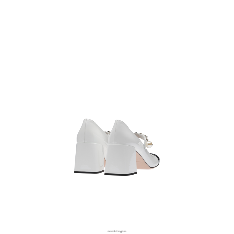 Miu Miu wit Zwartpumps van lakleer N8F6L194 schoenen