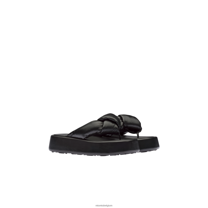 Miu Miu zwartgewatteerde teensandalen van mordore nappaleer N8F6L272 schoenen