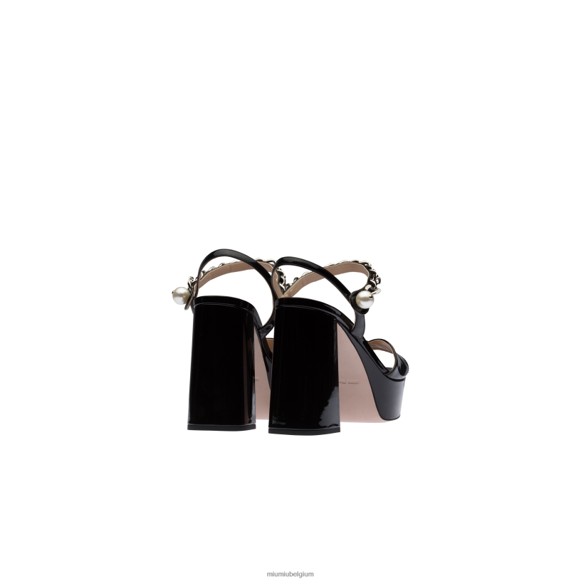 Miu Miu zwartplateausandalen van lakleer N8F6L242 schoenen