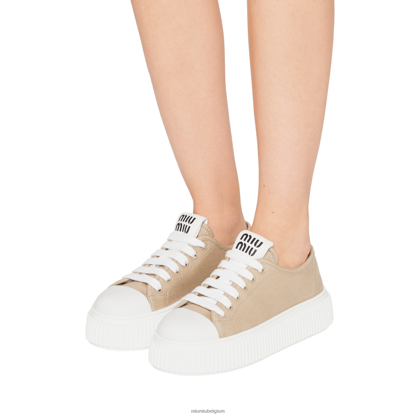 Miu Miu koloniaal beigespijkersneakers N8F6L296 schoenen