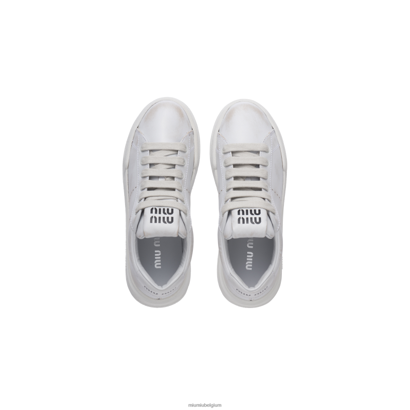 Miu Miu witgebleekt leren sneakers N8F6L292 schoenen
