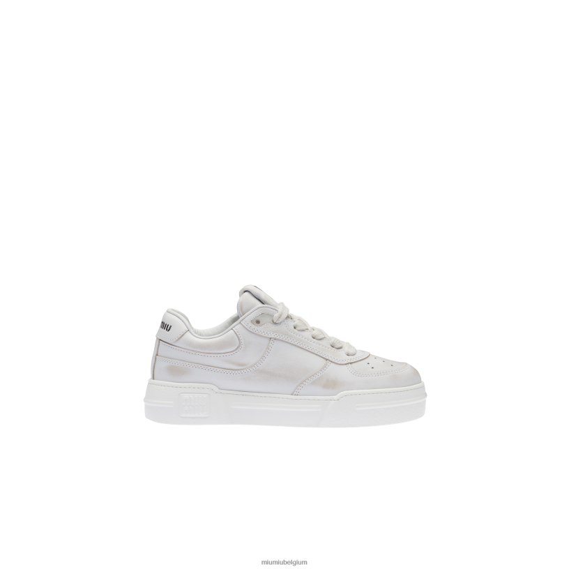 Miu Miu witgebleekt leren sneakers N8F6L295 schoenen