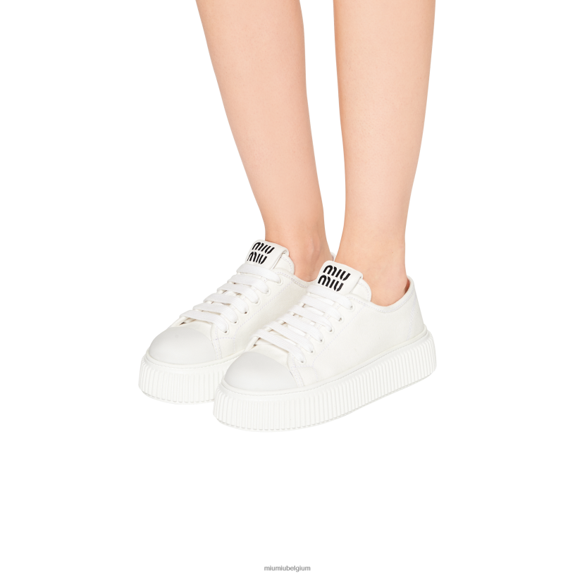 Miu Miu witspijkersneakers N8F6L297 schoenen