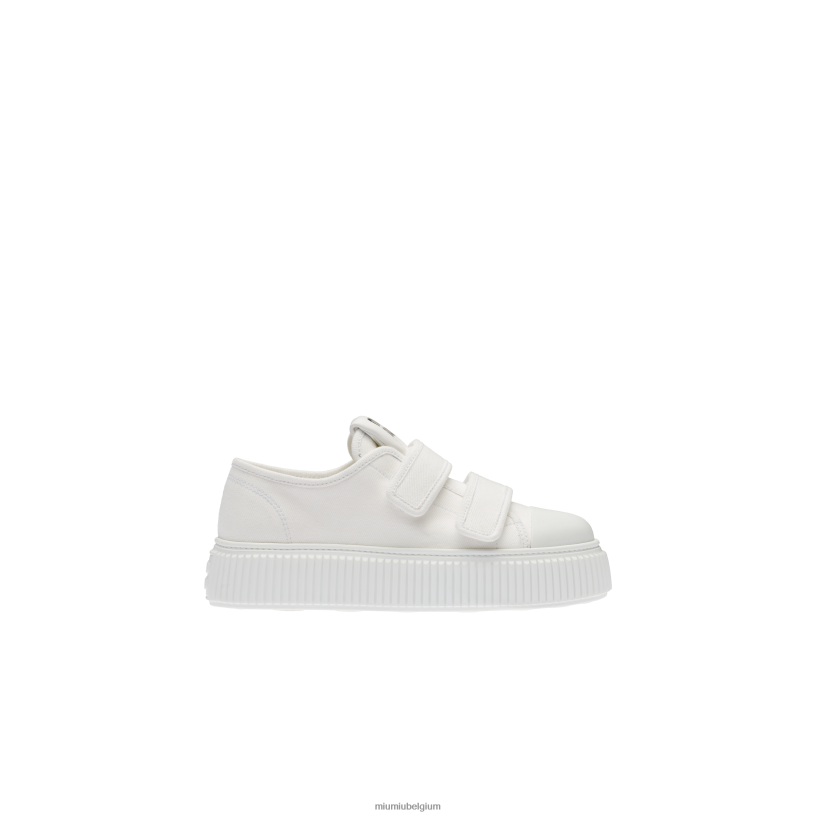 Miu Miu witspijkersneakers N8F6L298 schoenen