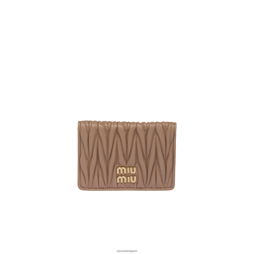 Miu Miu cameokaarthouder van gematteerd nappaleer N8F6L1045 verzameling