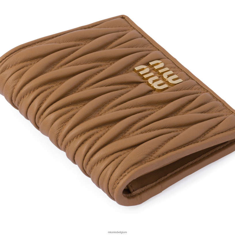 Miu Miu karamelkleine gematelasseerde nappa lederen portemonnee N8F6L1076 verzameling