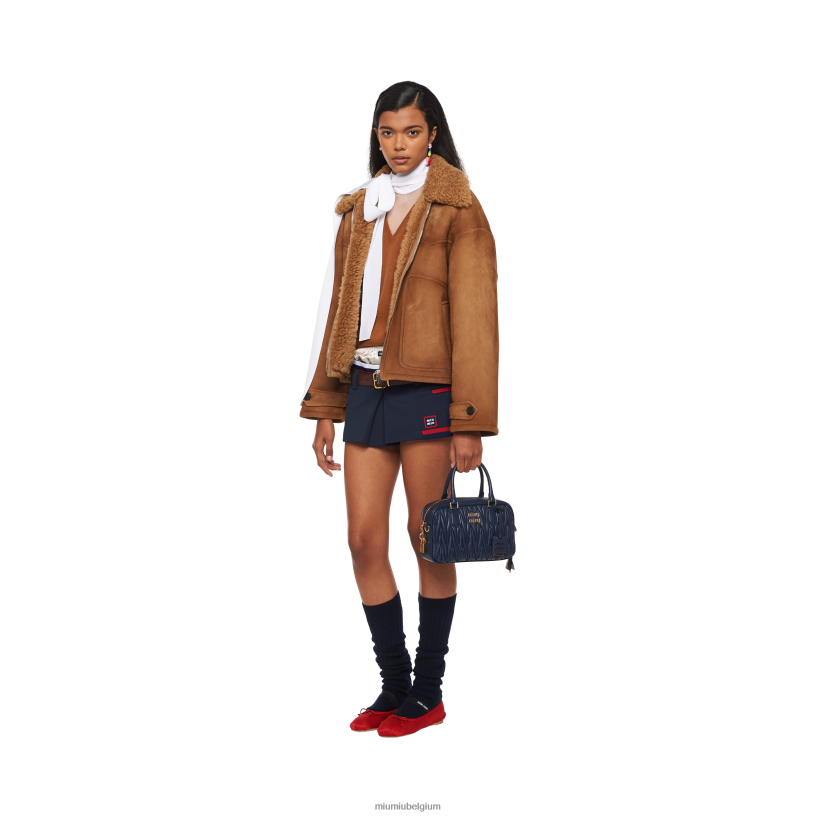 Miu Miu baltisch blauwtas van gematelasseerd nappaleer met handvat aan de bovenkant N8F6L146 verzameling