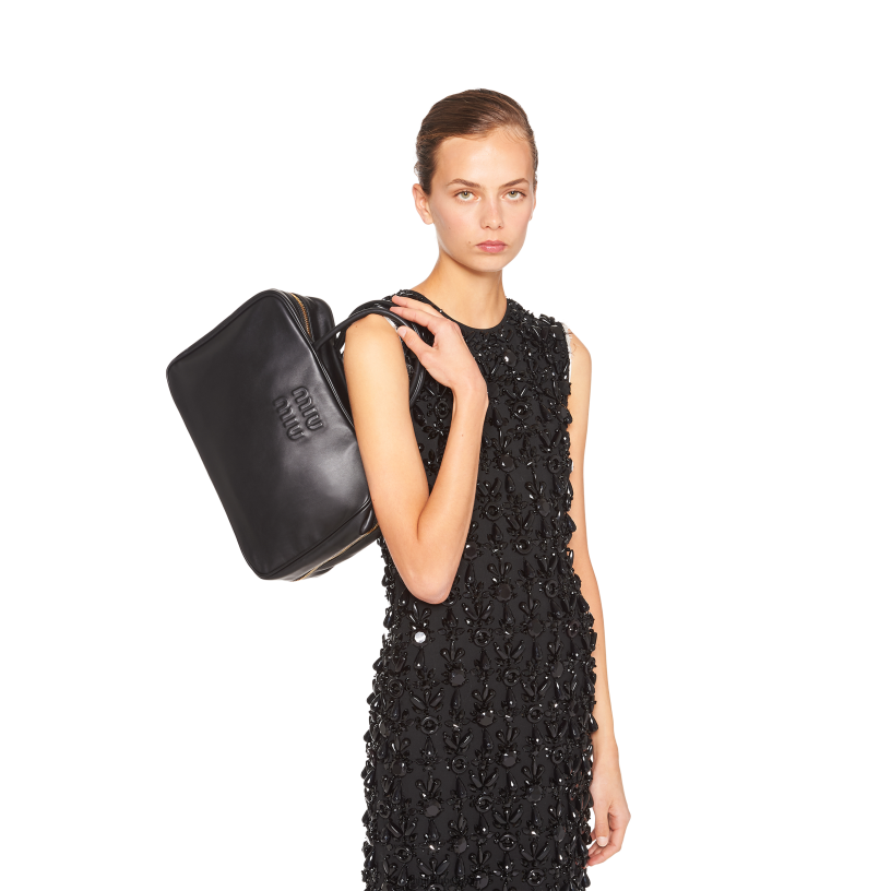 Miu Miu zwartleren tas met handvat aan de bovenkant N8F6L151 verzameling