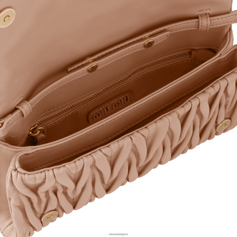 Miu Miu cameogematelasseerde schoudertas van nappaleer N8F6L74 verzameling