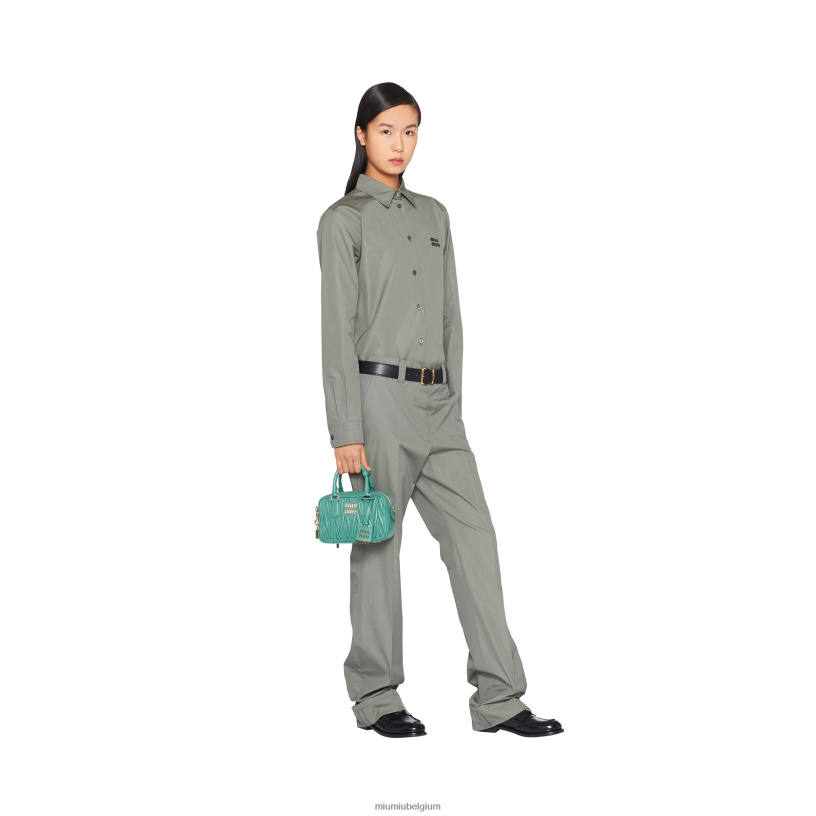 Miu Miu salie groentas van gematelasseerd nappaleer met handvat aan de bovenkant N8F6L44 verzameling