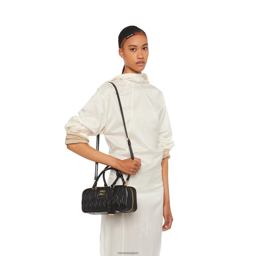 Miu Miu zwartArcadie gematelasseerde tas van nappaleer N8F6L46 verzameling