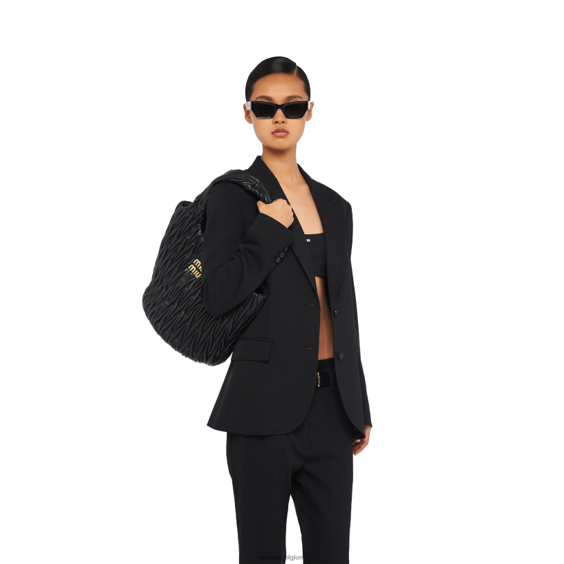 Miu Miu zwartWand tas van gematelasseerd nappaleer N8F6L49 verzameling