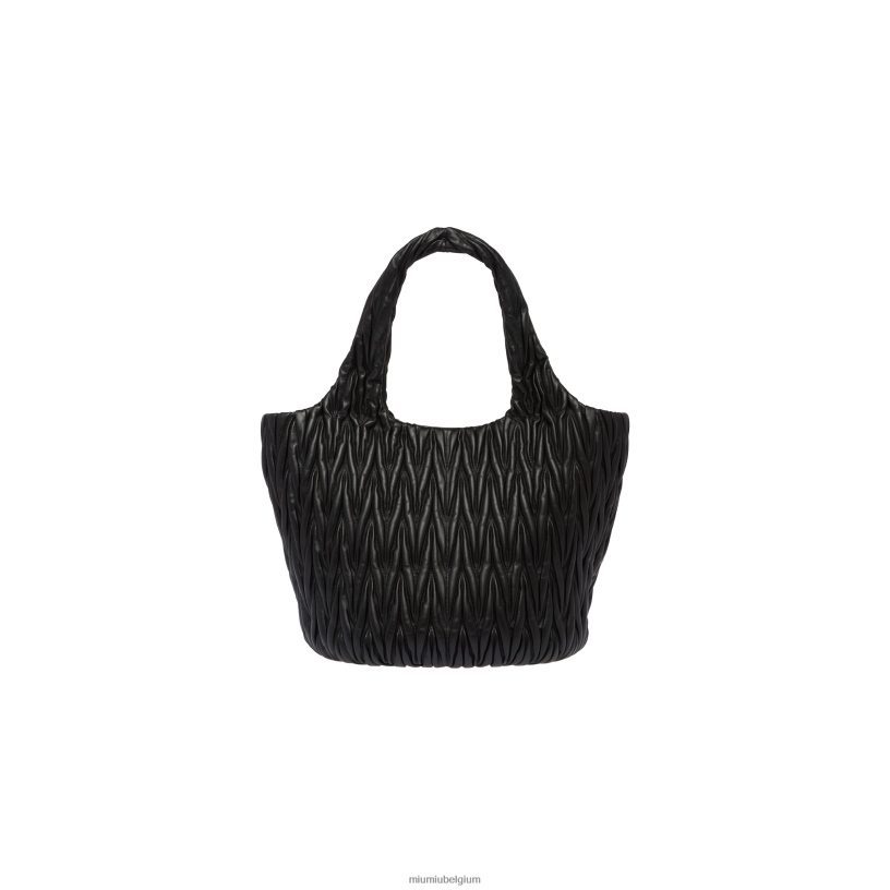 Miu Miu zwartWand tas van gematelasseerd nappaleer N8F6L49 verzameling