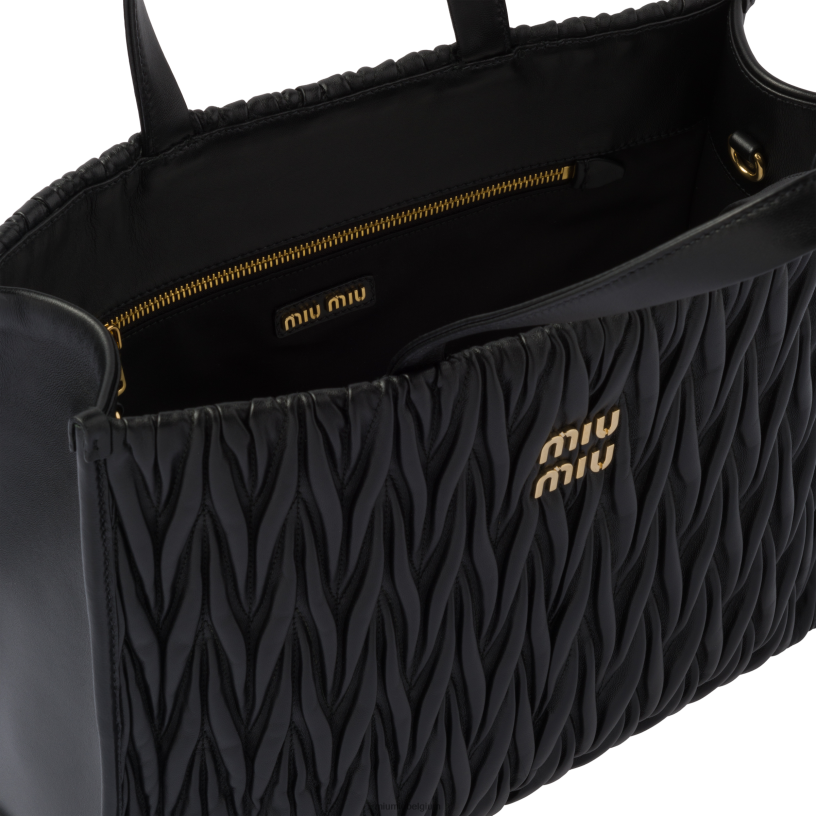 Miu Miu zwartmatelasse nappa lederen draagtas N8F6L53 verzameling