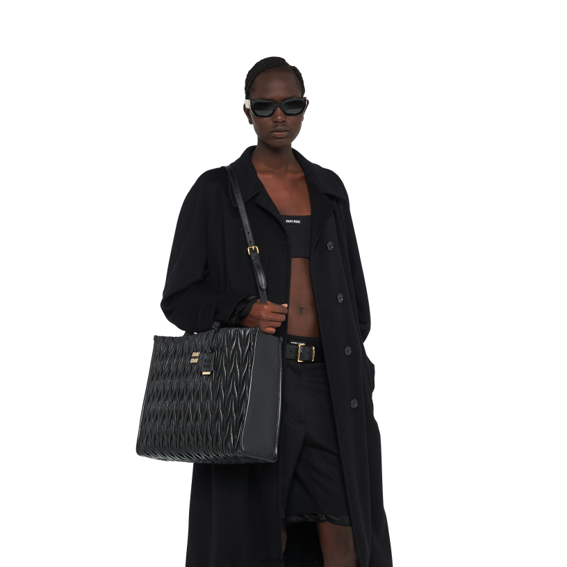 Miu Miu zwartmatelasse nappa lederen draagtas N8F6L54 verzameling